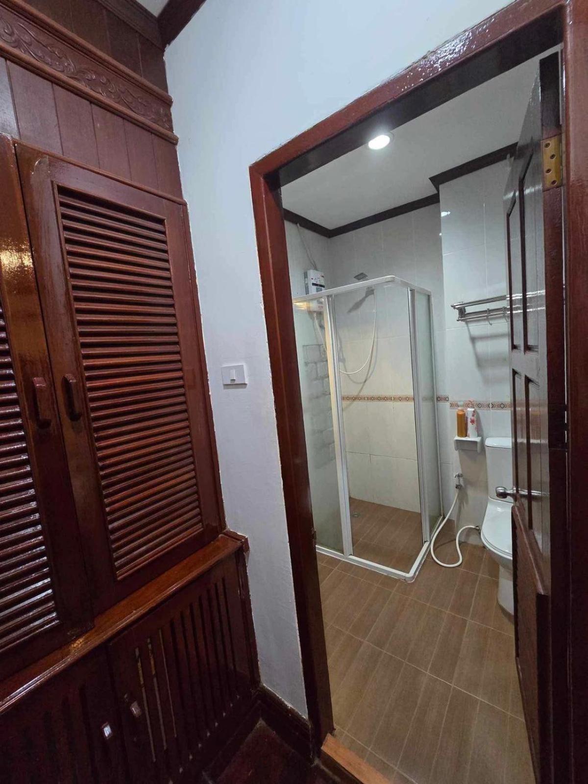 Davika Hotel Вьентьян Экстерьер фото